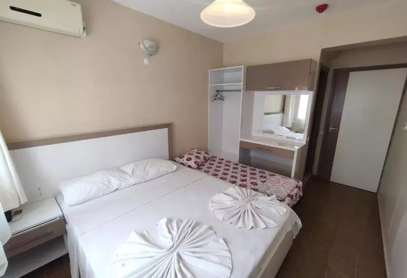 İleri̇ Otel