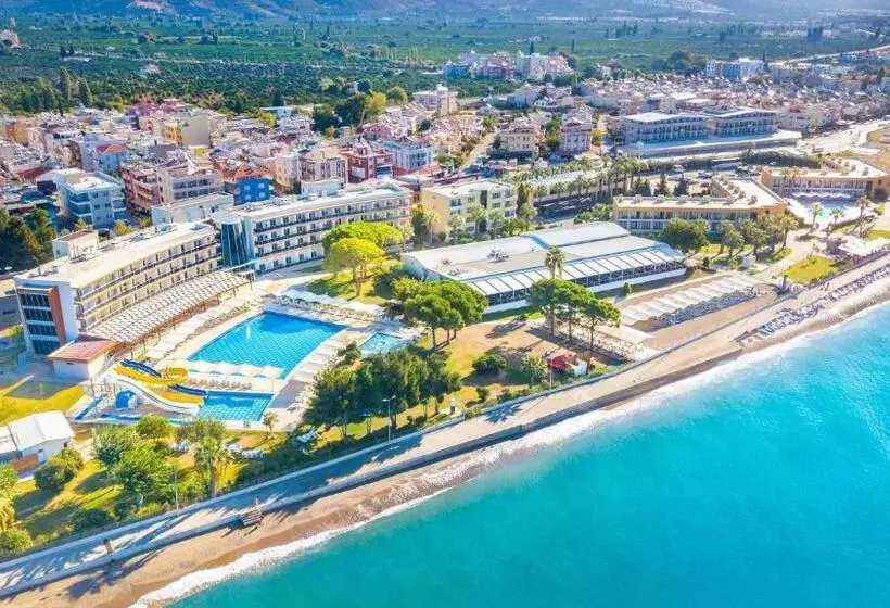 İleri̇ Otel