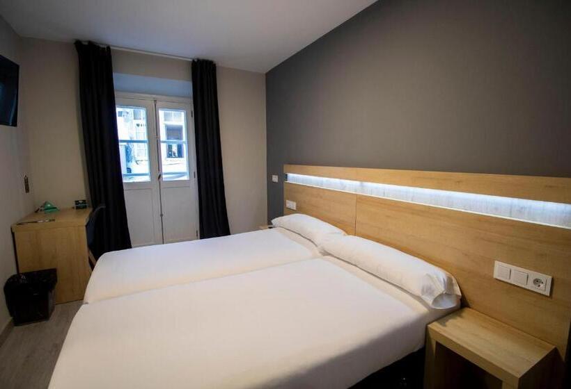 بنسيون Alda Catedral