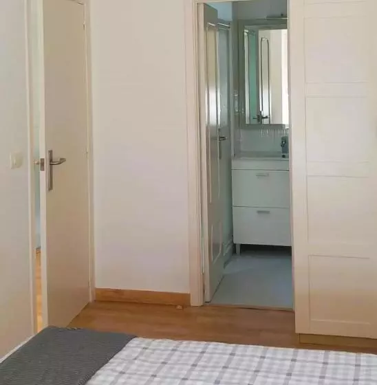 Majatalo Zarey Hostel