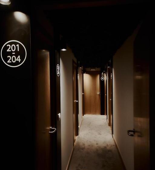 پانسیون Zarey Hostel