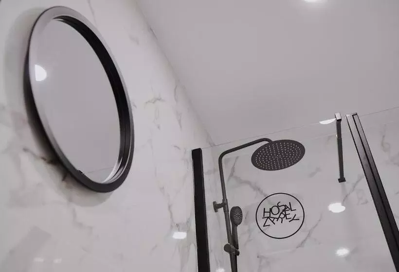 Majatalo Zarey Hostel