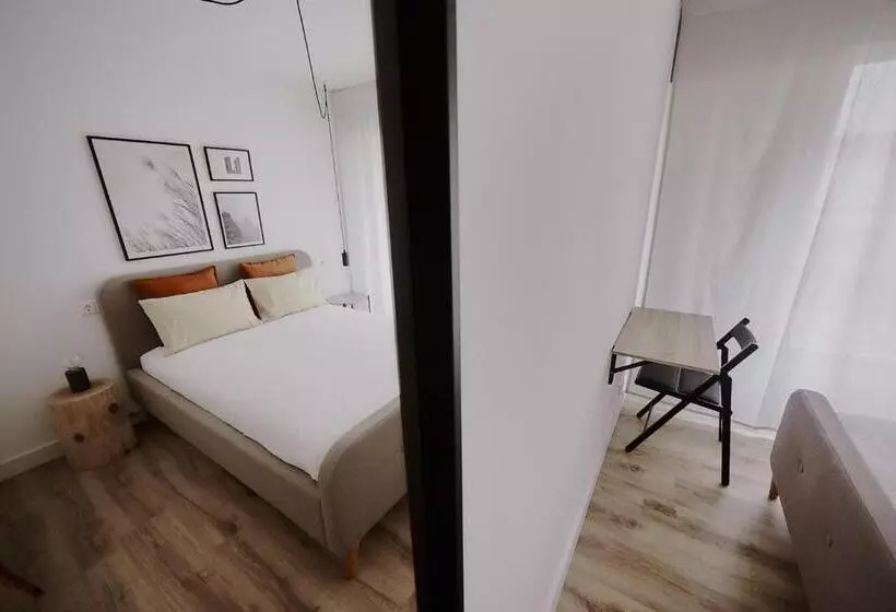 Majatalo Zarey Hostel