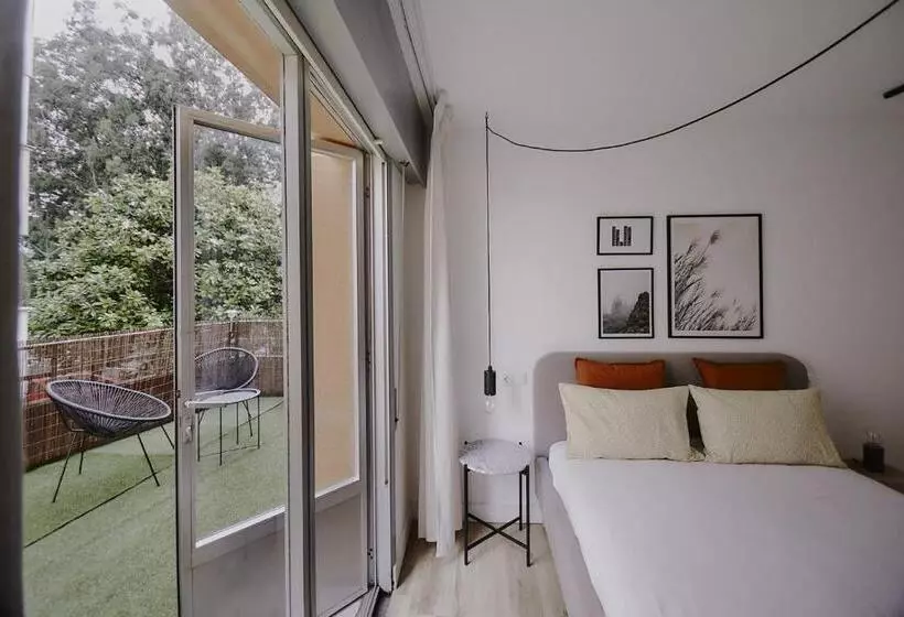 Majatalo Zarey Hostel