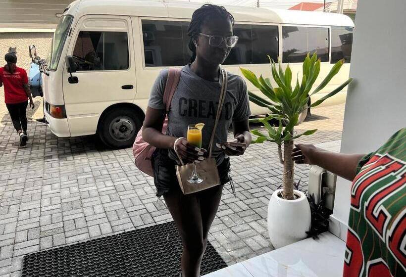 Riviera Hotel, Apartments & Resorts