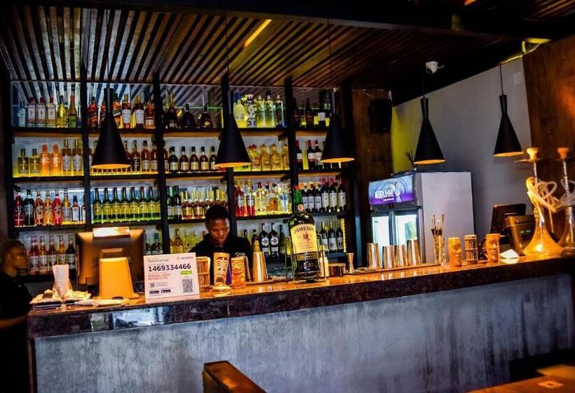 Riviera Hotel, Apartments & Resorts