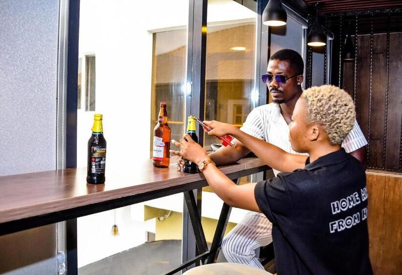 Riviera Hotel, Apartments & Resorts