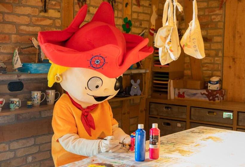 Familien Wellness Hotel Seeklause Mit Großem Abenteuerspielplatz Piraten Insel Usedom Kinder Immer A