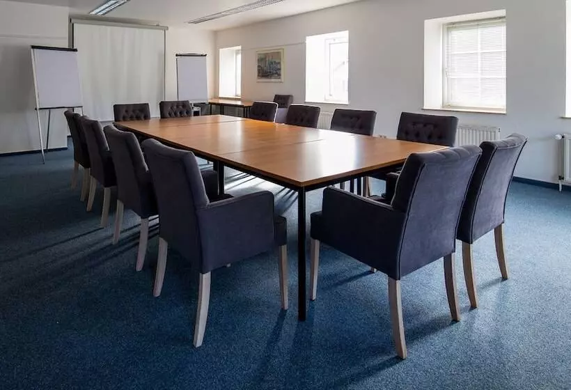 فندق Acht Linden