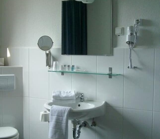 酒店 Art Inn  Dinslaken