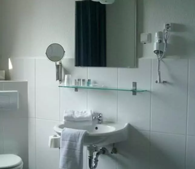 ホテル Art Inn Dinslaken