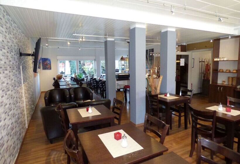 酒店 Art Inn  Dinslaken