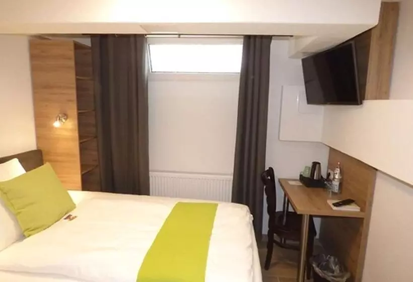 ホテル Art Inn Dinslaken