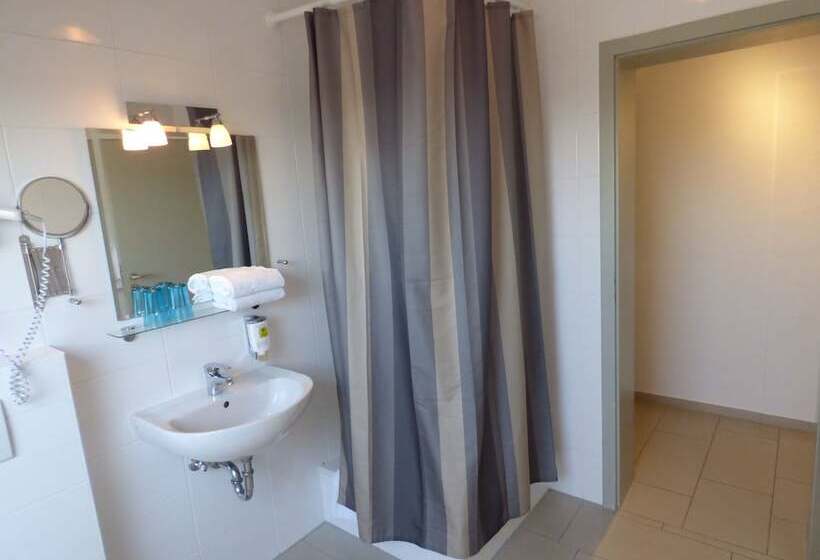 酒店 Art Inn  Dinslaken