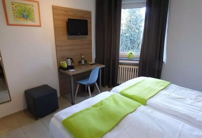 ホテル Art Inn Dinslaken