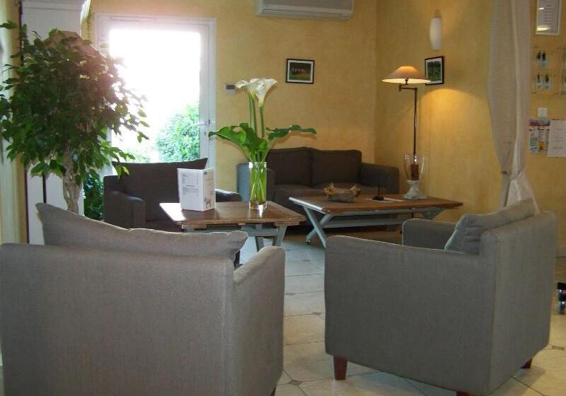 Brit Hotel Du Perche