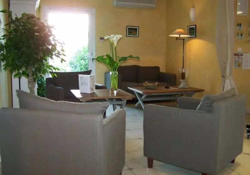 Brit Hotel Du Perche