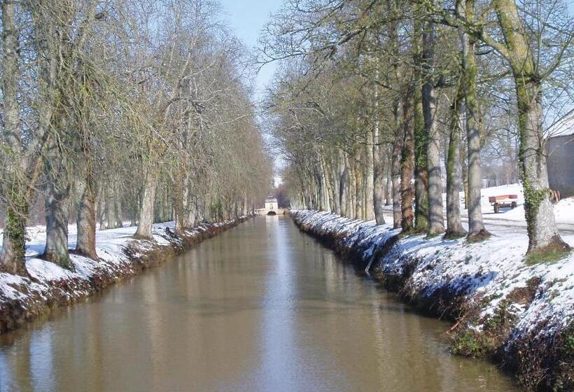 فندق Château De Saint Loup