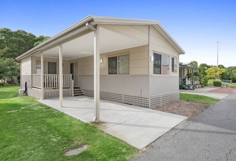 ホテル Discovery Parks  Coogee Beach