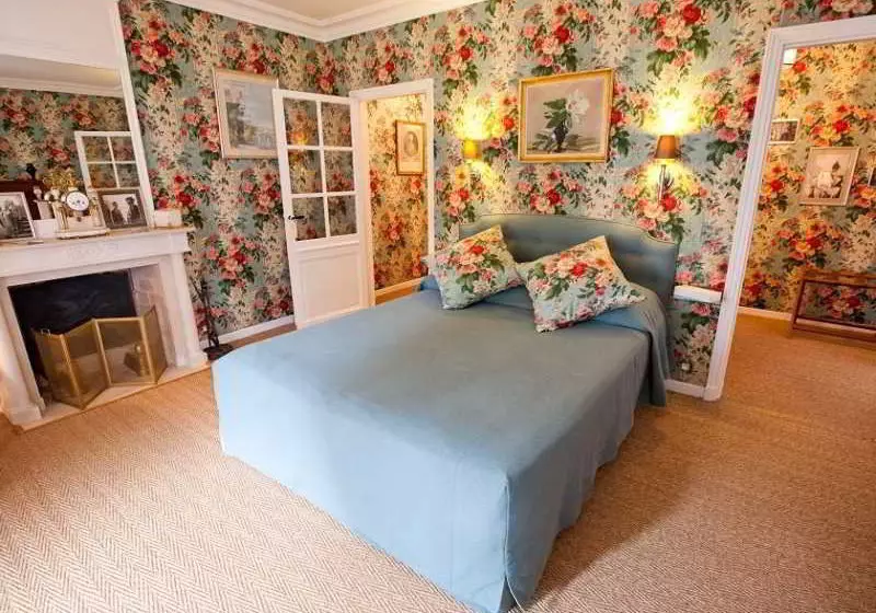 فندق Domaine De Kerbastic