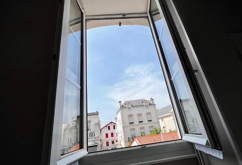 בית מלון כפרי Hôtel Saint James