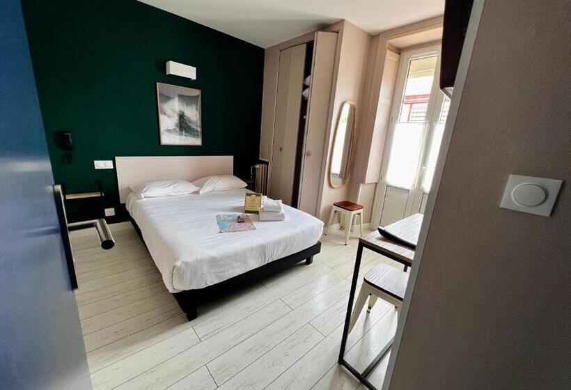 בית מלון כפרי Hôtel Saint James