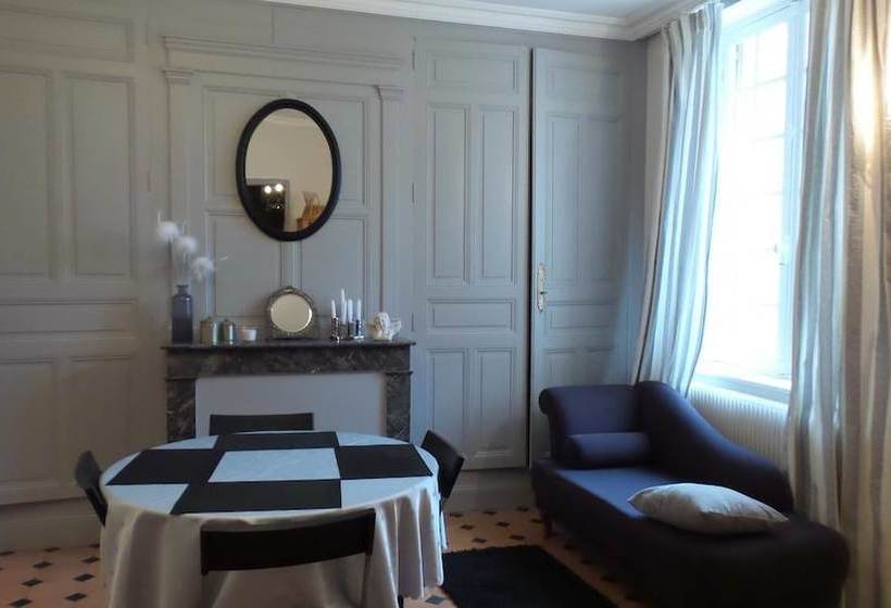 בית מלון כפרי Le Clos De La Chapelle