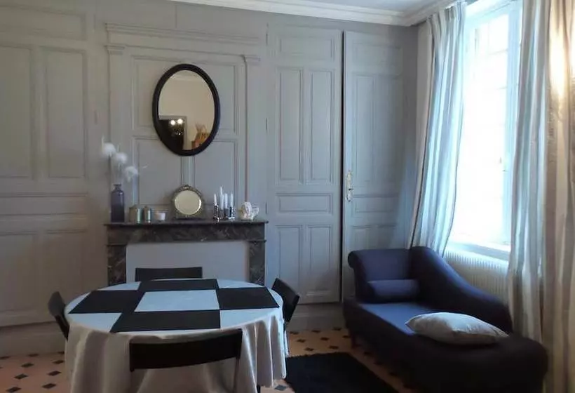 ホテル Le Clos De La Chapelle