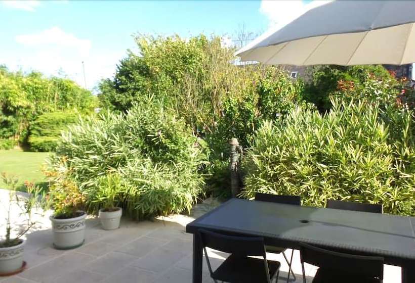 בית מלון כפרי Le Clos De La Chapelle