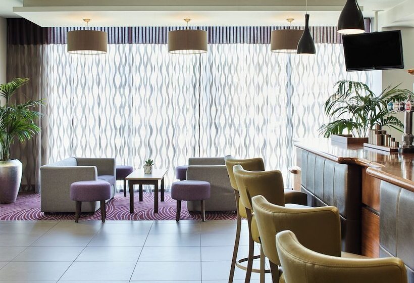 هتل Leonardo Bradford