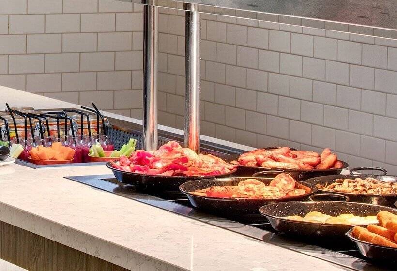 هتل Leonardo Bradford