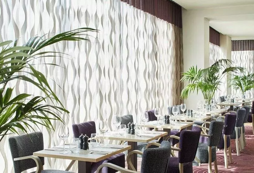 Hotel Leonardo Bradford