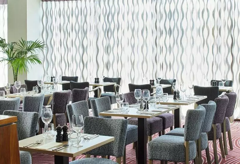 Hotel Leonardo Bradford