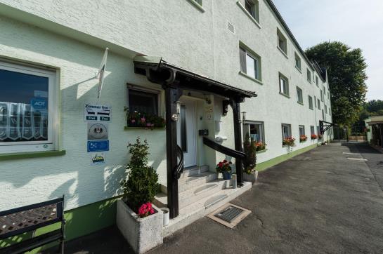 בית מלון כפרי Pension Domblick