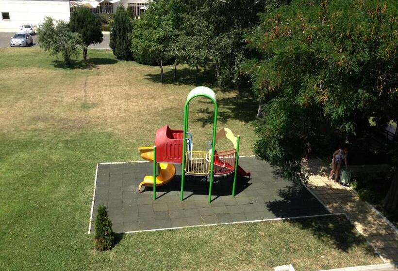 בית מלון כפרי Pliska   All Inclusive Light