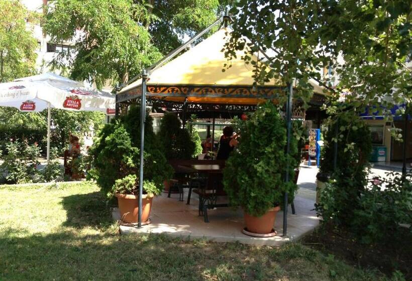 בית מלון כפרי Pliska   All Inclusive Light