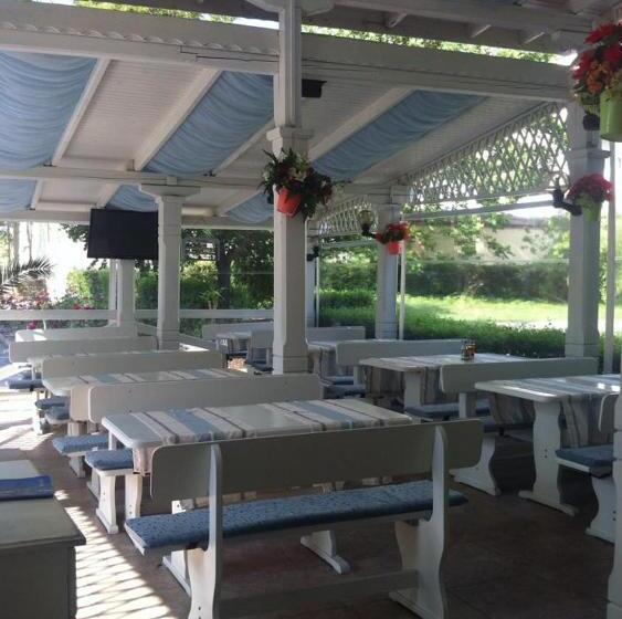 בית מלון כפרי Pliska   All Inclusive Light