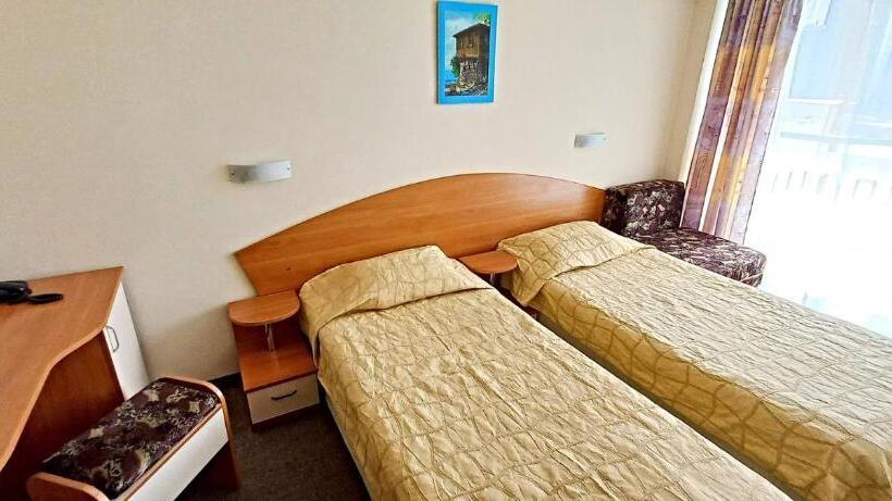 בית מלון כפרי Pliska   All Inclusive Light