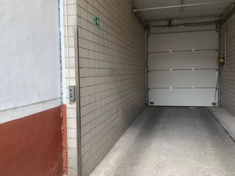 Pension Alpha Frankfurt City Central Station