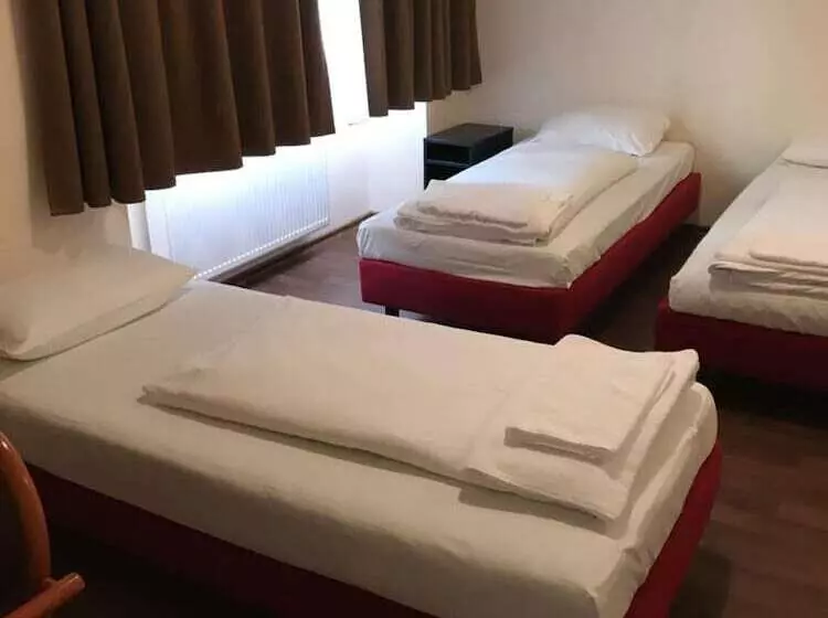 Pension Alpha Frankfurt City Central Station