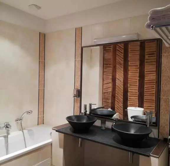 Aamiaismajoitus (B&B) Manoir De La Touche