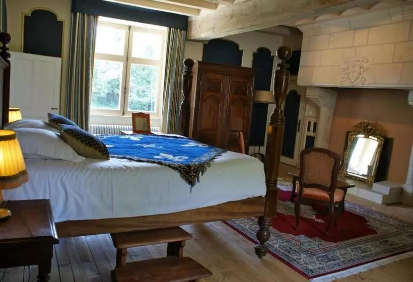 Aamiaismajoitus (B&B) Manoir De La Touche