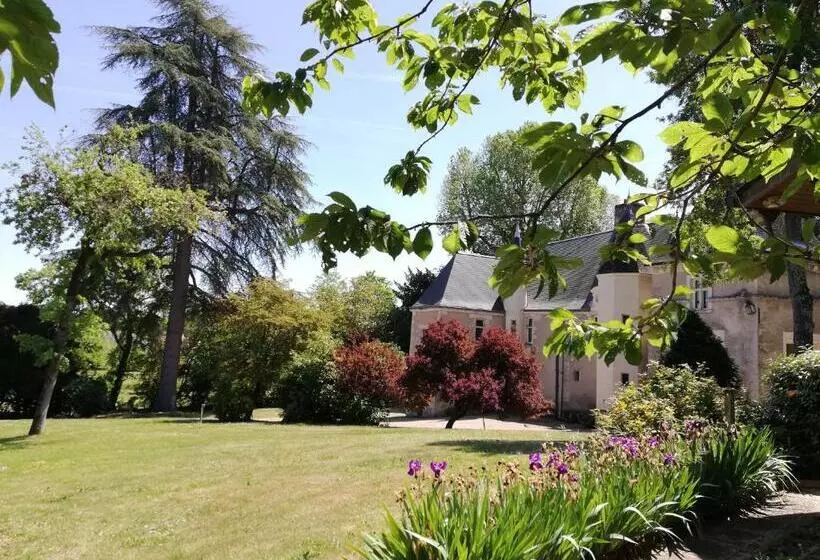 Aamiaismajoitus (B&B) Manoir De La Touche