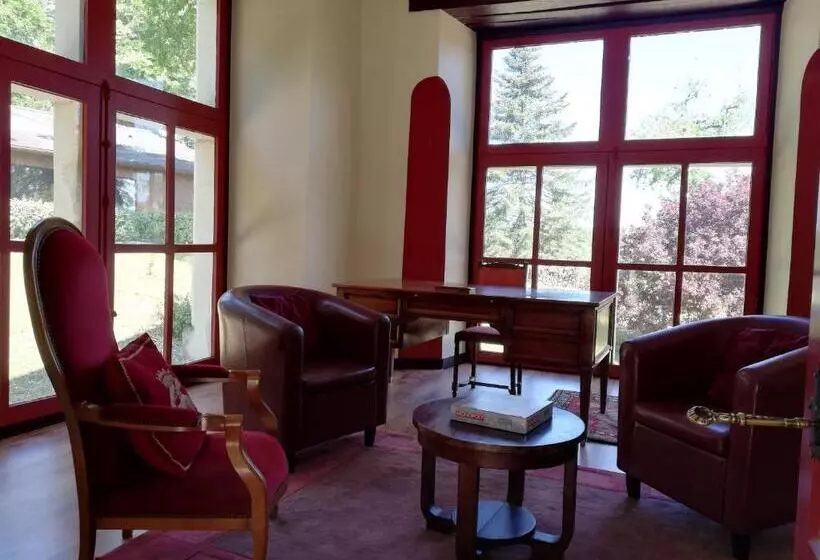 Aamiaismajoitus (B&B) Manoir De La Touche