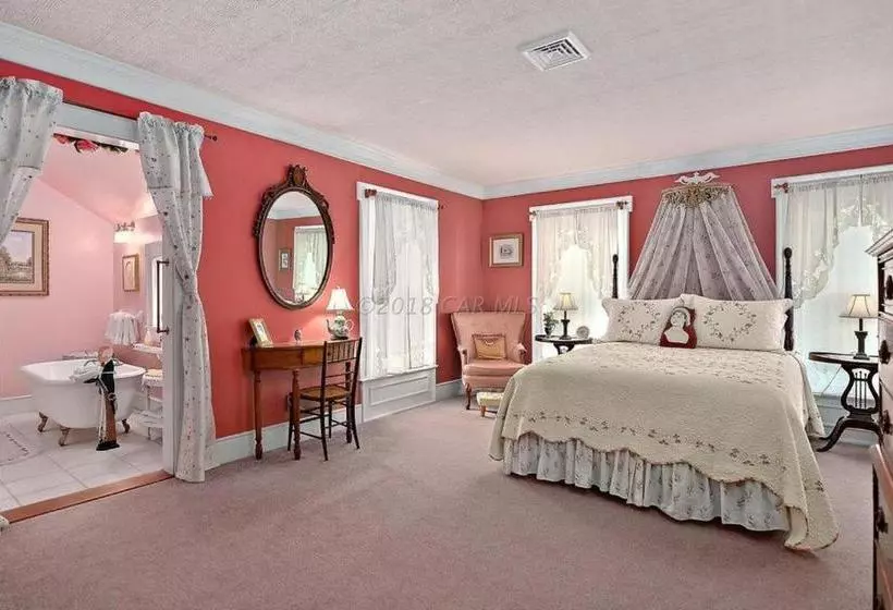 ベッドアンドブレックファースト Princess Anne Book Lovers Inn