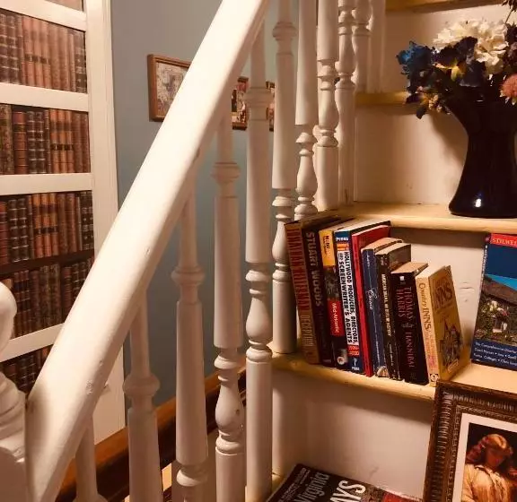 ベッドアンドブレックファースト Princess Anne Book Lovers Inn