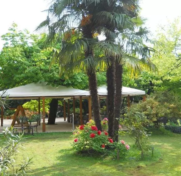 ホテル Albergo Ristorante Aquila