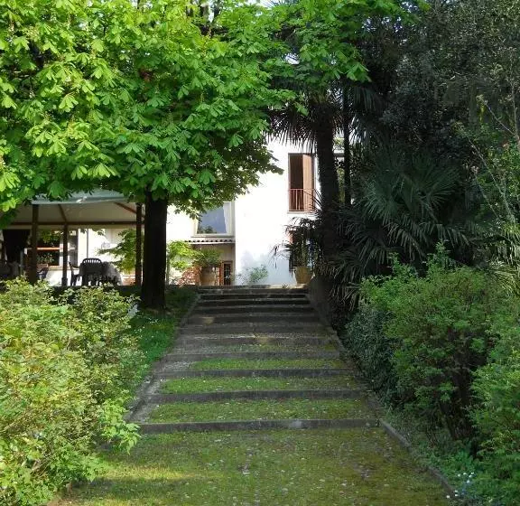 ホテル Albergo Ristorante Aquila
