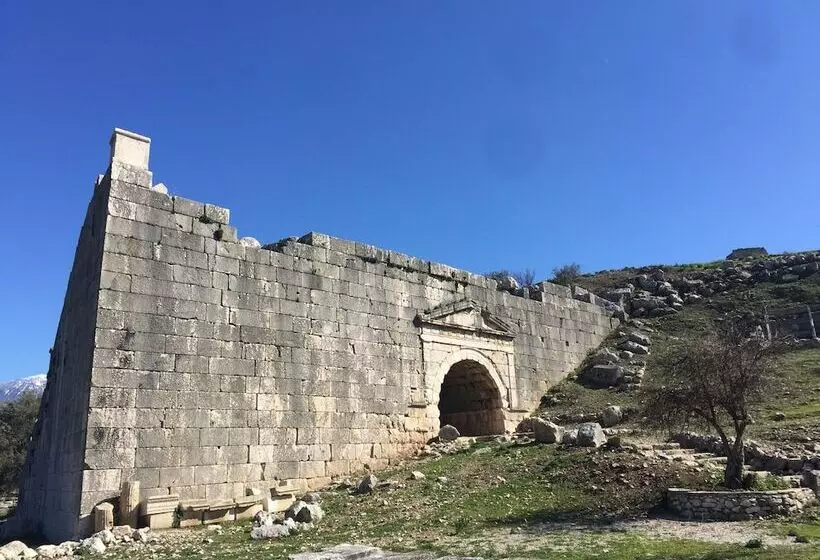 هتل Beso Patara