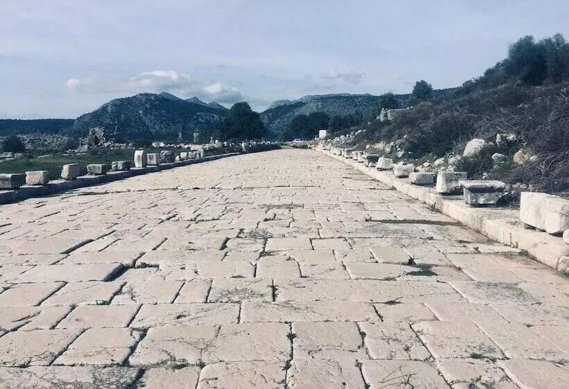 هتل Beso Patara